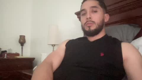 Snapshot of papicubano_guapo23cm chatting on 04.22.26 papicubano_guapo23cm online show from 04.22.26