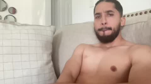 Snapshot of papicubano_guapo23cm chatting on 04.25.26 papicubano_guapo23cm online show from 04.25.26
