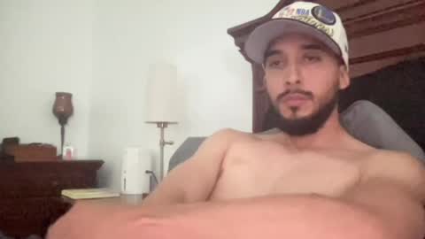 Snapshot of papicubano_guapo23cm chatting on 05.11.26 papicubano_guapo23cm online show from 05.11.26