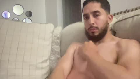 Snapshot of papicubano_guapo23cm chatting on 05.20.26 papicubano_guapo23cm online show from 05.20.26
