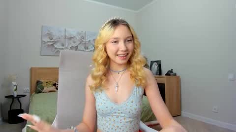 Snapshot of paradi_se chatting on 02.26.26 Melena online show from 02.26.26