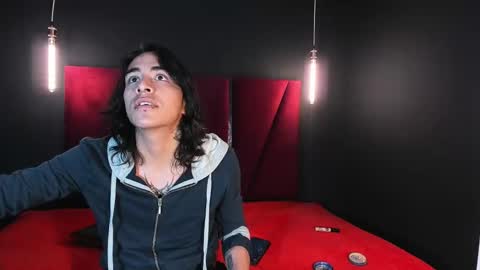 paranoidtemptaion_ online show from 02.24.25