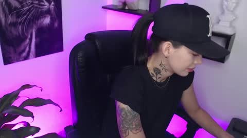 Paris D angelo online show from 03.11.25