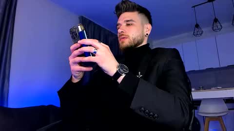 Paris online show from 03.26.26