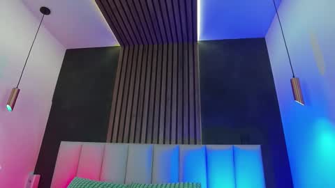 PARIS online show from 02.17.26