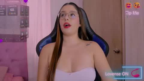 Paris online show from 02.28.26