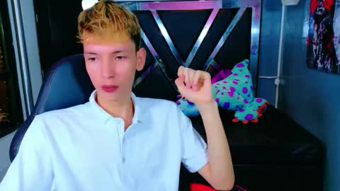 Snapshot of park_jimin1 chatting on 11.27.25 park_jimin1 online show from 11.27.25