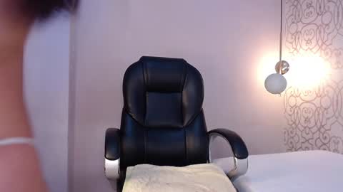 Snapshot of parker_gh chatting on 12.17.24 Parker online show from 12.17.24