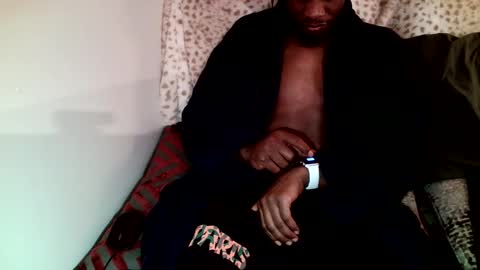 Snapshot of parlaytellio chatting on 03.10.25 Parlay Tellio online show from 03.10.25