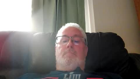 Snapshot of part86 chatting on 04.04.26 part86 online show from 04.04.26
