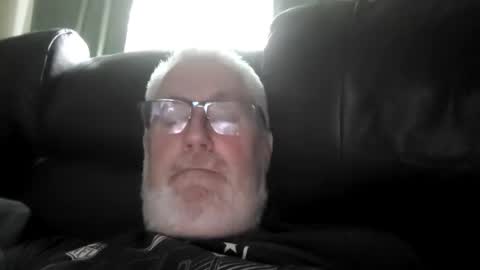 Snapshot of part86 chatting on 05.02.26 part86 online show from 05.02.26