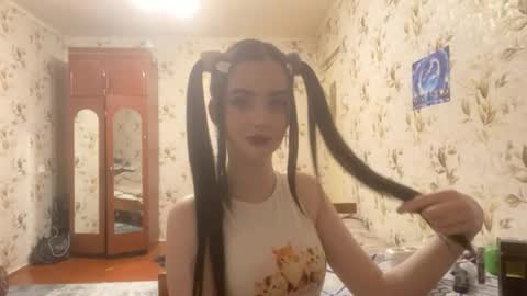 Snapshot of partheniamachle chatting on 05.13.26 Milana online show from 05.13.26