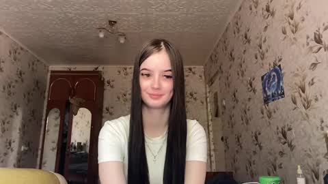 Snapshot of partheniamachle chatting on 05.17.26 Milana online show from 05.17.26