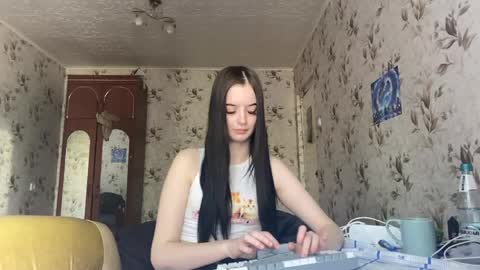 Snapshot of partheniamachle chatting on 05.18.26 Milana online show from 05.18.26