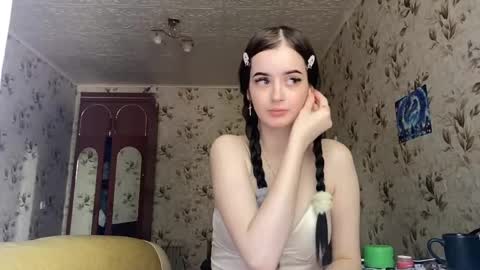 Snapshot of partheniamachle chatting on 05.21.26 Milana online show from 05.21.26