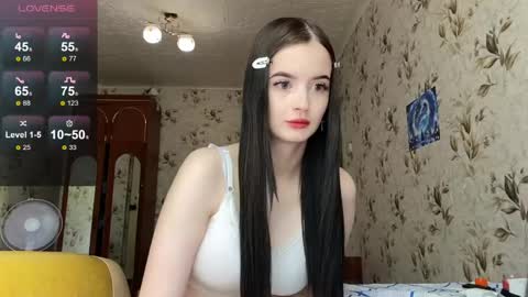 Snapshot of partheniamachle chatting on 05.27.26 Milana online show from 05.27.26