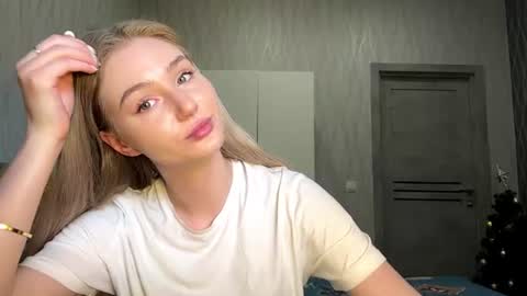 Snapshot of partheniamachle chatting on 07.09.26 Milana online show from 07.09.26