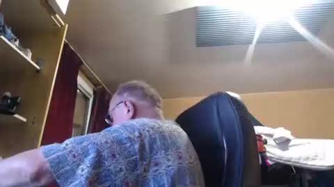 pascal88881 online show from 10.28.25