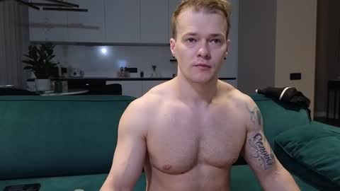 Pashka online show from 11.08.25