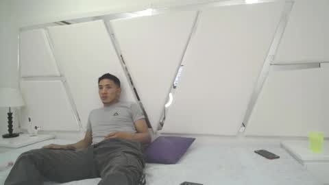 Snapshot of patrick_and_greeicy chatting on 12.18.24 patrick_and_greeicy online show from 12.18.24