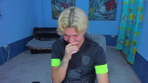 .... online show from 11.03.25