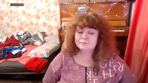 Snapshot of patsyorose chatting on 11.10.25 PatsyORose online show from 11.10.25