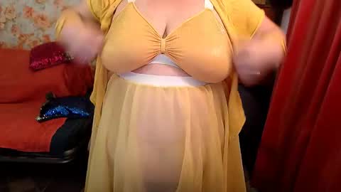 Snapshot of patsyorose chatting on 11.25.25 PatsyORose online show from 11.25.25