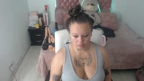 Snapshot of patty_squirt87 chatting on 04.17.26 patty squirt87 online show from 04.17.26
