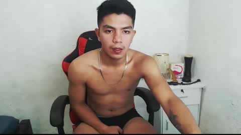 Snapshot of paul968323 chatting on 04.26.26 MrBigPaul online show from 04.26.26