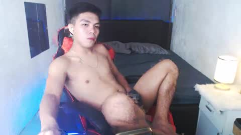 Snapshot of paul968323 chatting on 05.02.26 MrBigPaul online show from 05.02.26