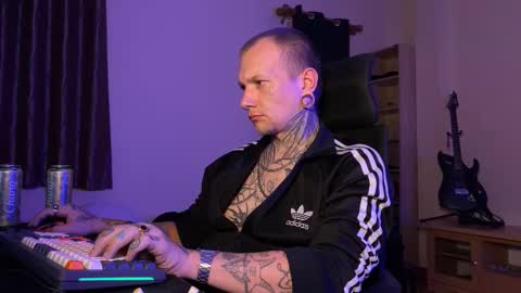 Paul online show from 02.04.26