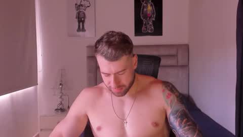 PAUL ROGER online show from 11.01.25