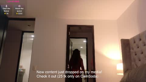 Paula Andrea online show from 07.19.26