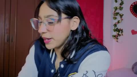 Snapshot of paulacutexs chatting on 05.15.26 Paula online show from 05.15.26