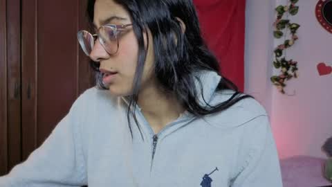 Snapshot of paulacutexs chatting on 05.28.26 Paula online show from 05.28.26