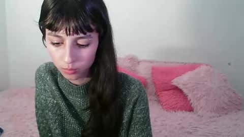 Snapshot of paulainblue chatting on 02.11.25   online show from 02.11.25