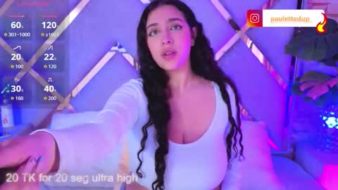 Snapshot of paulette_dupont_ chatting on 01.06.26 paulette_dupont_ online show from 01.06.26