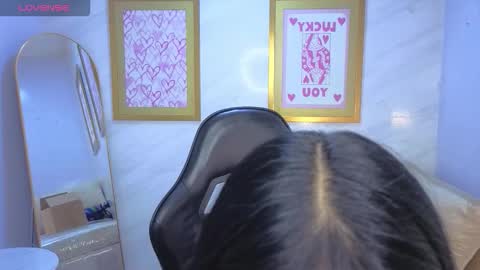 Live 800am 200pm COLOMBIAN HOUR online show from 03.20.26