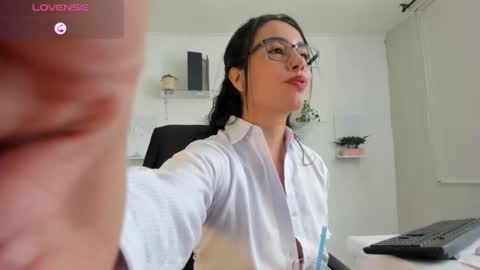 Snapshot of paulina_dossantos chatting on 09.22.25 paulina online show from 09.22.25
