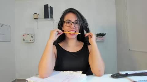 Snapshot of paulina_dossantos chatting on 10.07.25 paulina online show from 10.07.25