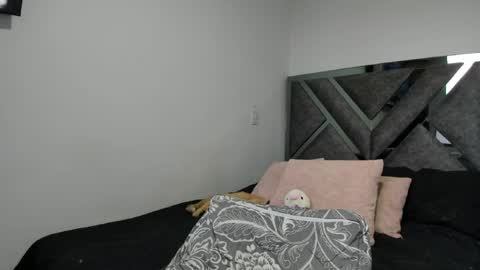 Paulina online show from 06.22.26