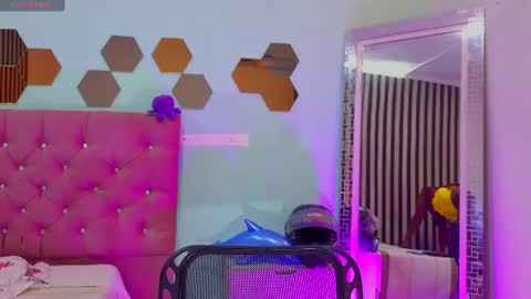 Paulina  online show from 06.30.26