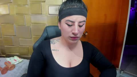 Snapshot of paulinabelen21 chatting on 05.15.26 paulinabelen21 online show from 05.15.26