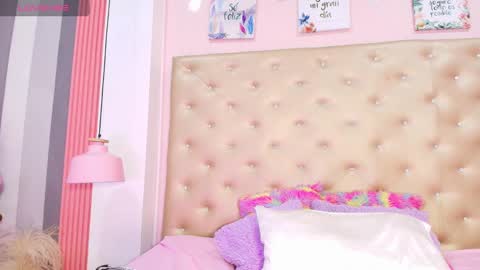 PaulinaSaennz online show from 02.06.25