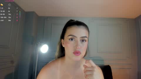 Paulina Santos  online show from 02.19.26