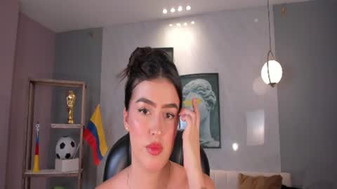 Paulina Santos  online show from 06.19.26