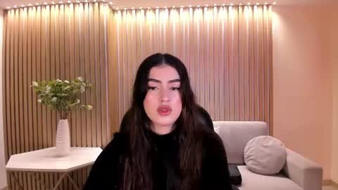 Paulina Santos  online show from 07.19.26