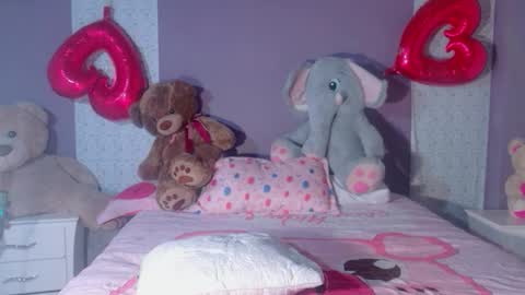 Snapshot of paulinawilliams chatting on 02.26.26 paulina online show from 02.26.26