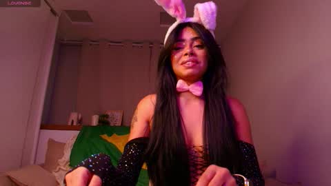 paulinne_clark online show from 03.07.26