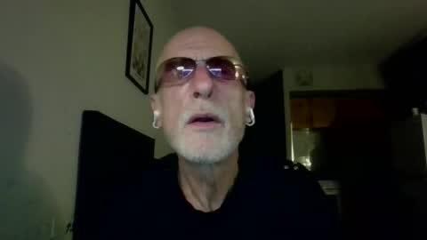 Snapshot of pauljoseph611656 chatting on 11.22.25 pjvan online show from 11.22.25